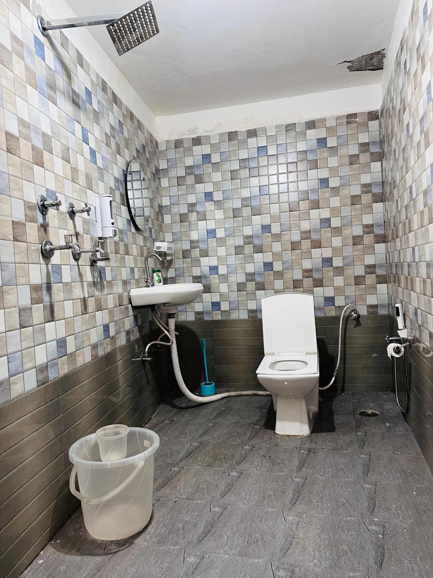 Hostel 360 Degree, Jibhi Buitenkant foto